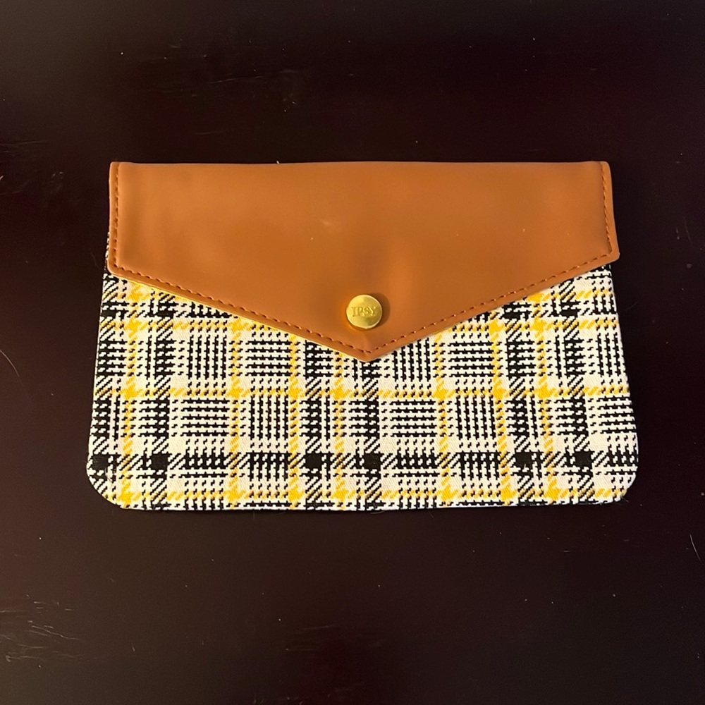 Ipsy glam bag